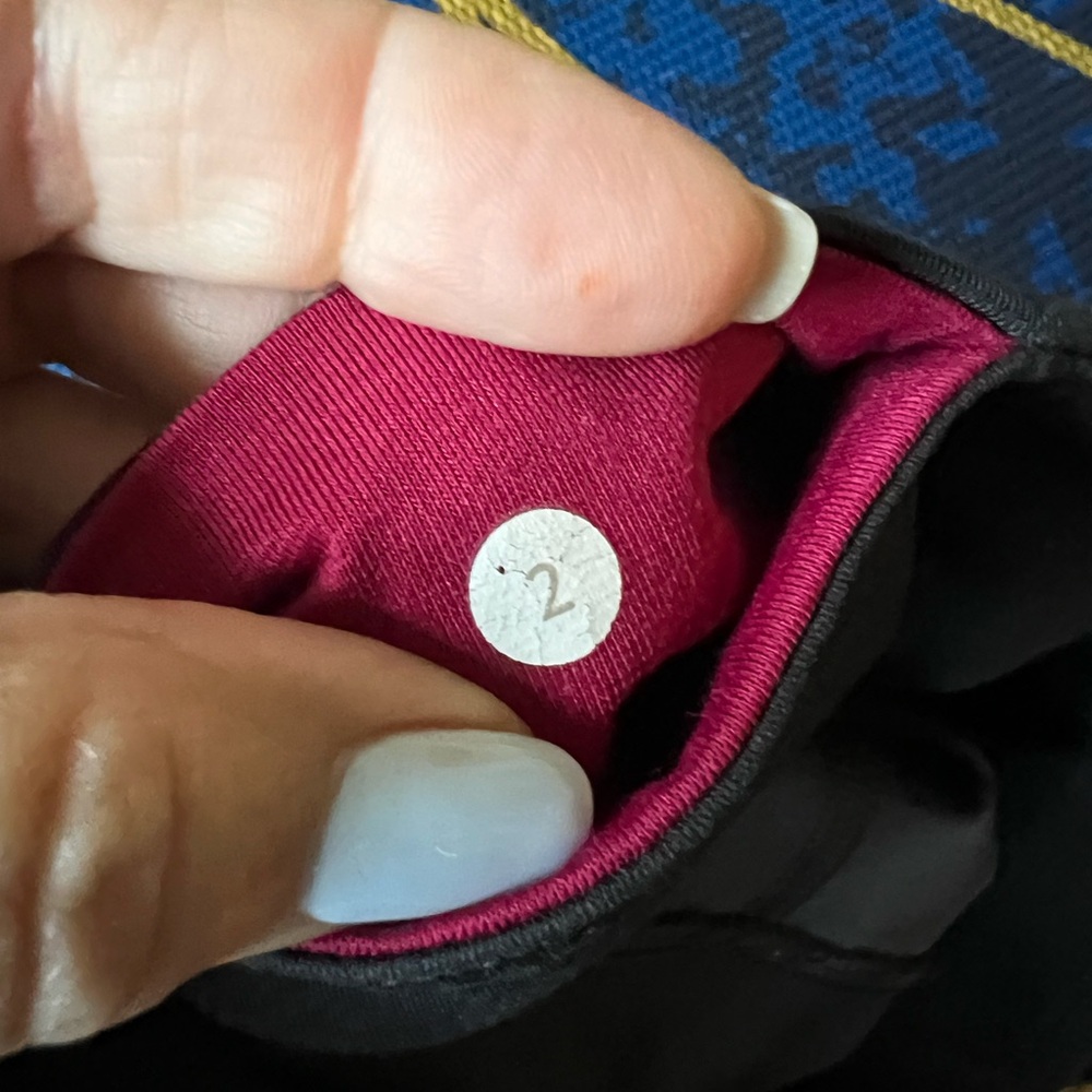 Lululemon Black Floral Capri Leggings - Picture 7 of 7